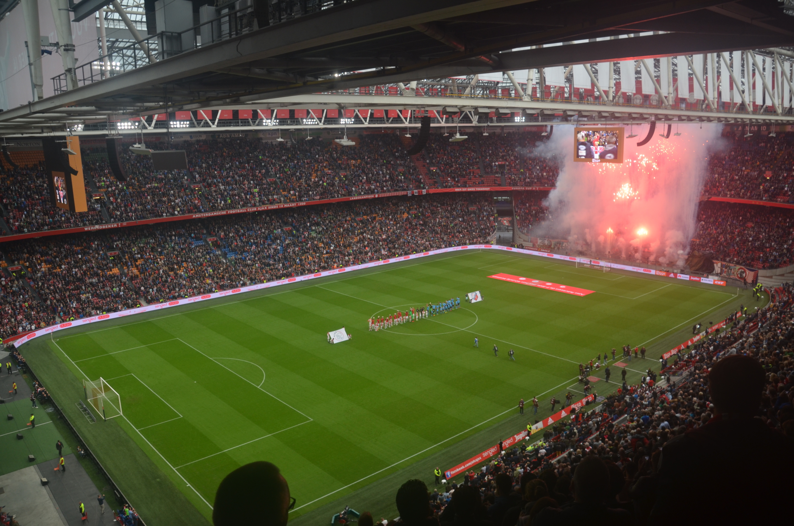 オランダ アムステルダムアレーナでアヤックスの試合を観戦 Yamworld